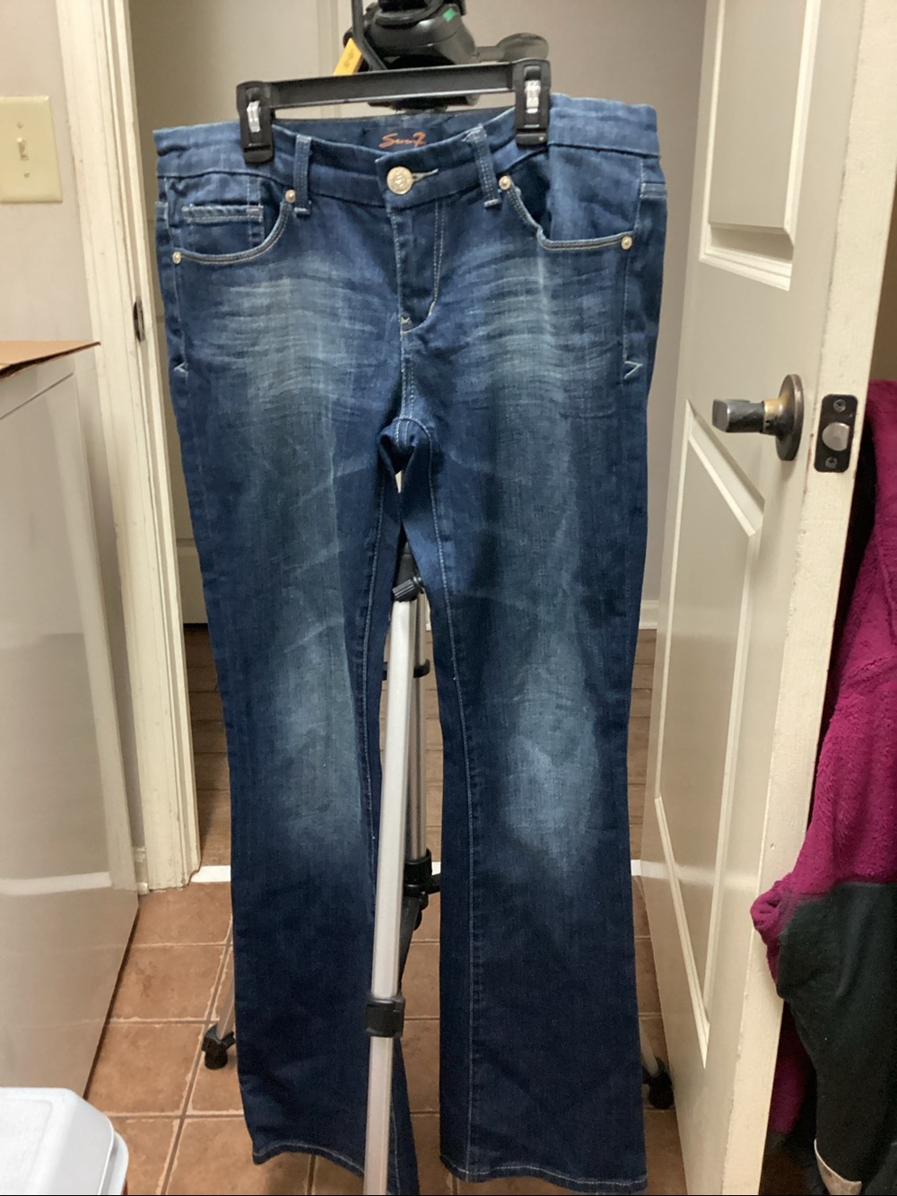 Seven7 Blue Bootcut Jeans Classic Style. Women